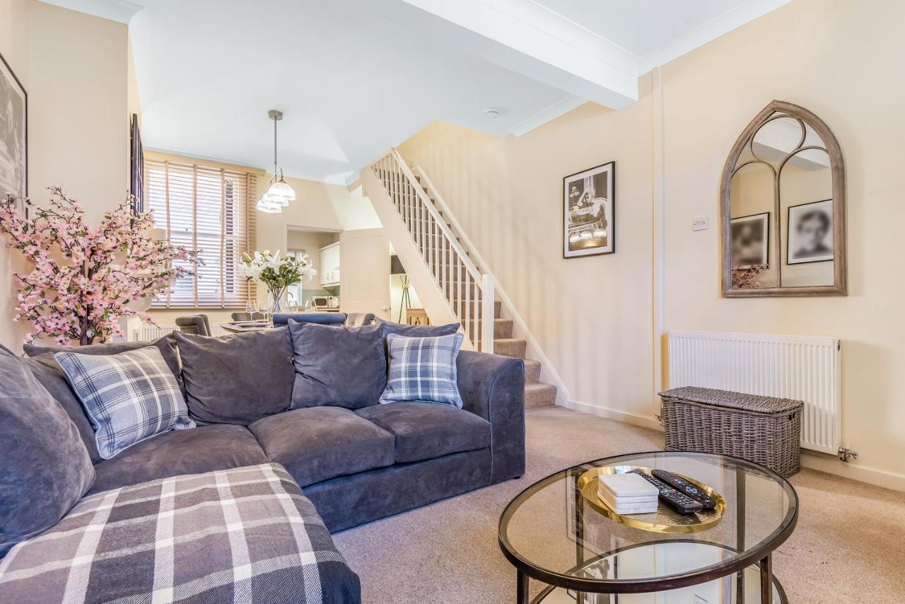 Chester City Centre Cottage, Sleeps 6 With Free Parking ภายนอก รูปภาพ